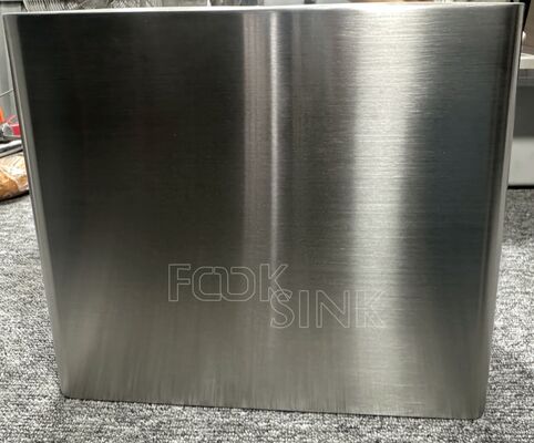 Hospital Medical 304 316 Stainless Steel Surgical Sink Hygienic Double Bowl Design Sluice Sink Feature Faucet Included